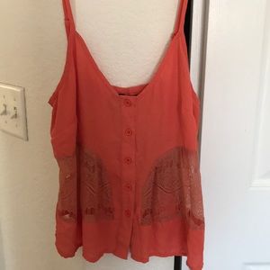 Tank top with lace